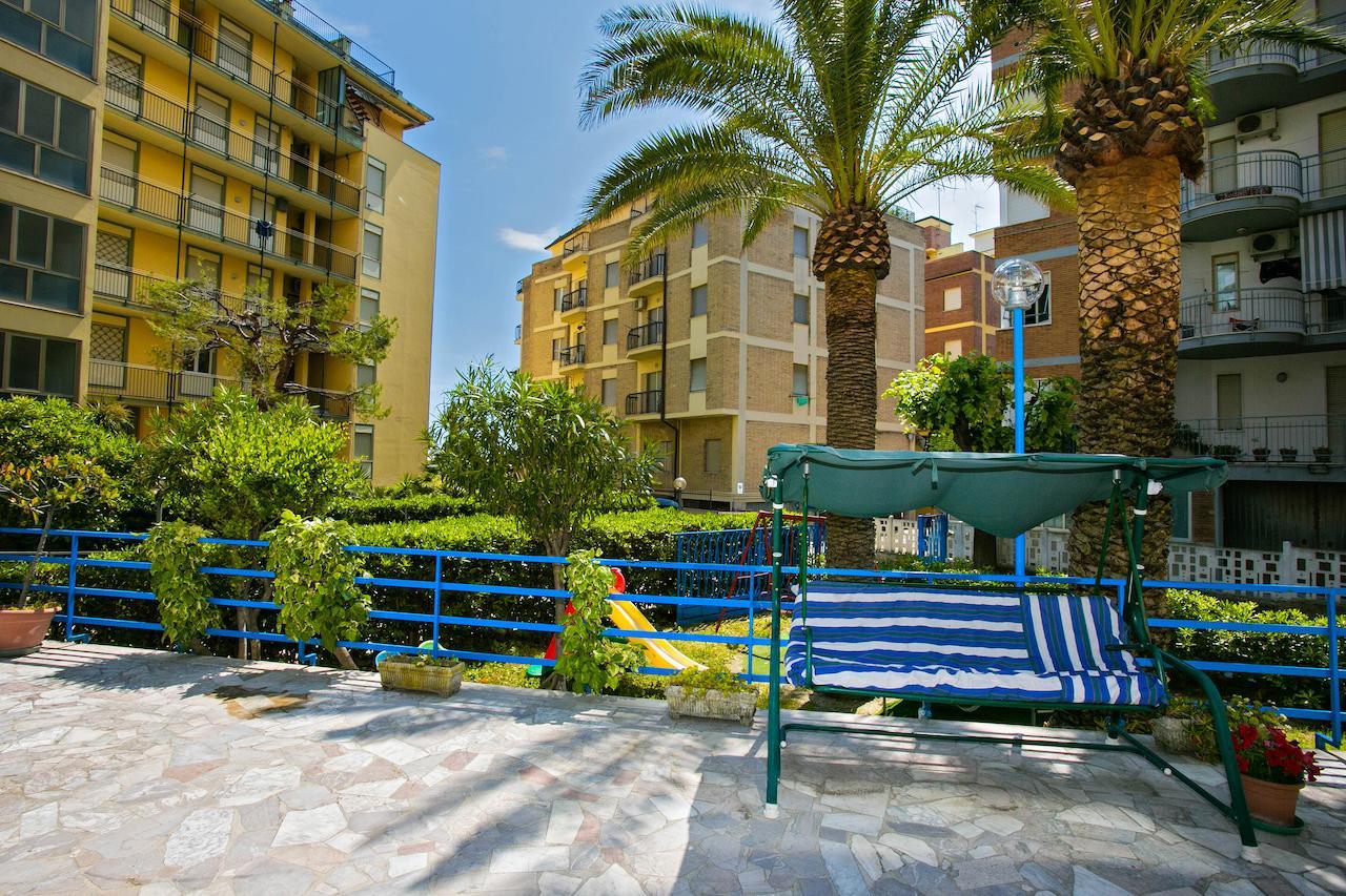 Antares Hotel 3*